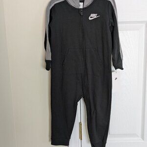 NWT Nike Sportswear Club Baby Hooded Black and Gray Coverall 24M
